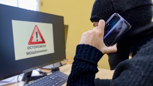 Спасли 3 млн рублей: в Кандалакше пара пенсионеров перехитрила мошенников