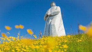 Начался демонтаж: реставрация мурманского «Алёши» перешла на следующий этап