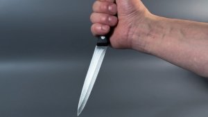 Бил двумя ножами: вынесен приговор по делу о попытке убийства в мурманском баре