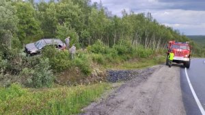 «Сузуки» вынесло с трассы: в ДТП в Кольском округе пострадали 2 человека