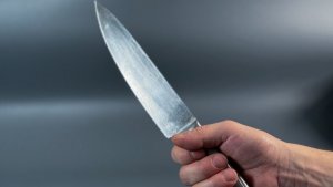 7 ударов кухонным ножом: житель Умбы получил 8 лет колонии за убийство знакомого
