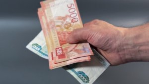 В Мурманске студентка осталась без губернаторской стипендии в 100 тысяч рублей за успешную учёбу