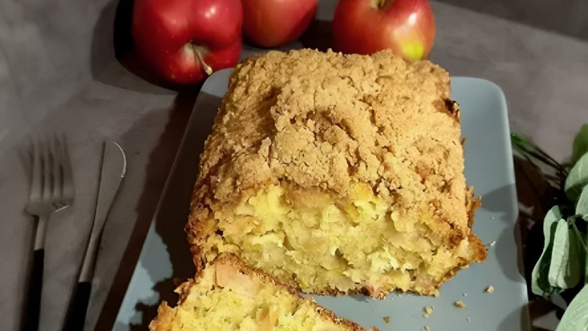 яблочный кекс