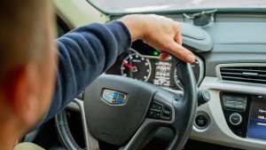 Красивые автомобили и зрелищные заезды: на взлётной полосе аэродрома в Кировске вновь пройдёт «Хибинский шторм»
