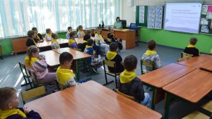 Узнать об IT и кибербезопасности: в Мурманске организовали «День цифры» для школьников