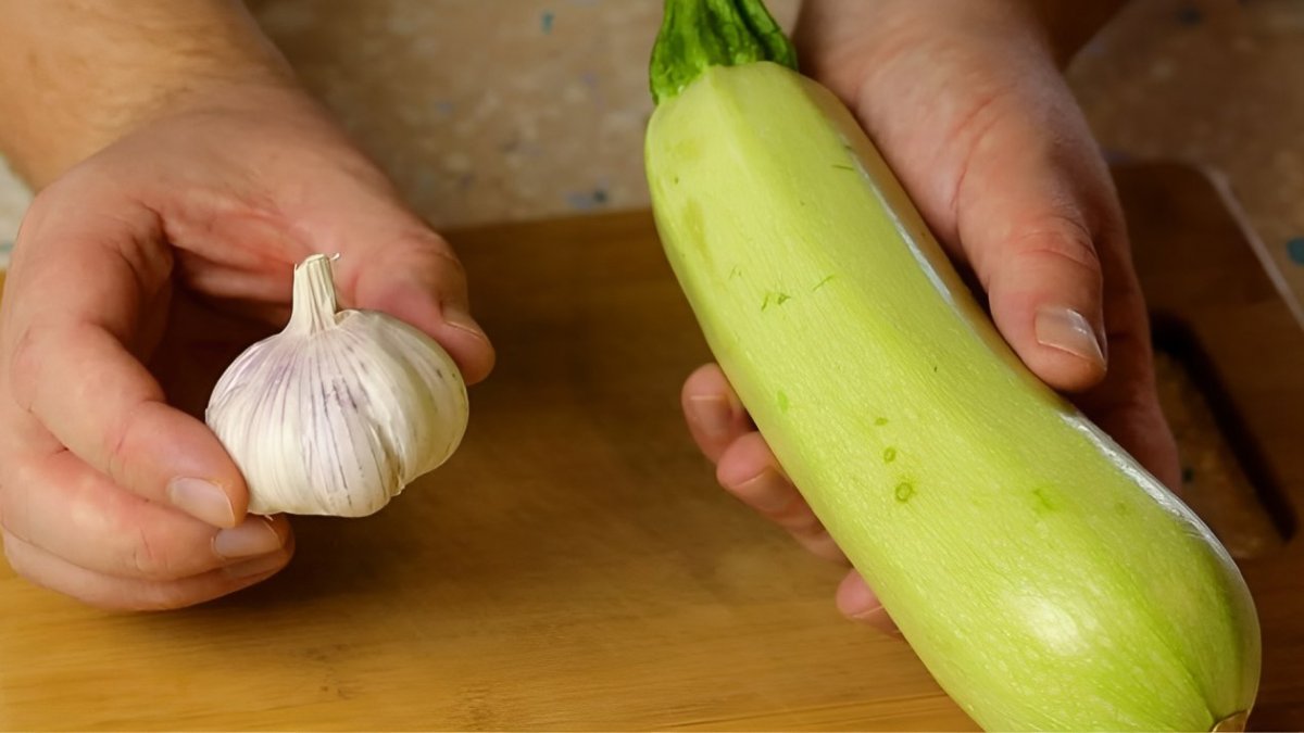 чеснок и кабачок