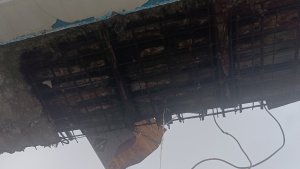 Осматривают и уезжают: жительница Кандалакшского округа с 2014 года «воюет» с УК из-за аварийного балкона