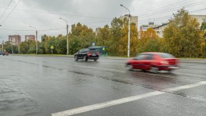 Скорость бешеная, а впереди спуск: мурманчан пугают «гонщики» на моноколесах