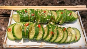 Огурцы по-дижонски с мёдом и горчицей: целые маринованные, которые тают во рту и хрустят до весны
