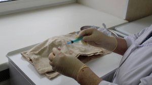 «Заменили все три компонента вакцины»: в заполярном Минздраве объяснили задержку прививочной кампании