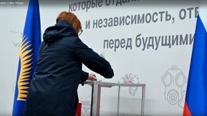 С участием иностранных наблюдателей: в Мурманске открылись 162 участка для трехдневного голосования