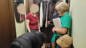Пряталась с ребёнком в Ярославле: приставы забрали 15-летнего оленегорца у асоциальной матери
