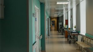 «Предлагают ехать за 119 км»: в Кандалакше пожаловались на неработающий с мая маммограф