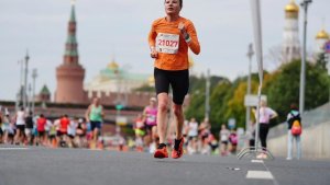 Мурманчанка пробежала 42 км на Московском марафоне и вошла в сотню лучших спортсменок России