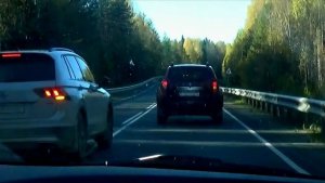 Попался скрытому патрулю ГАИ: в Карелии водитель из Мурманской области ответит за обгон «паровозиком»