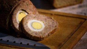 Фарш да варёное яйцо: готовим «Берлинские биточки» — вкуснота на семейный ужин, дети просят добавку
