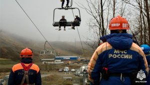 Снимали людей с высоты: в Кировске перед стартом горнолыжного сезона протестировали канатные дороги