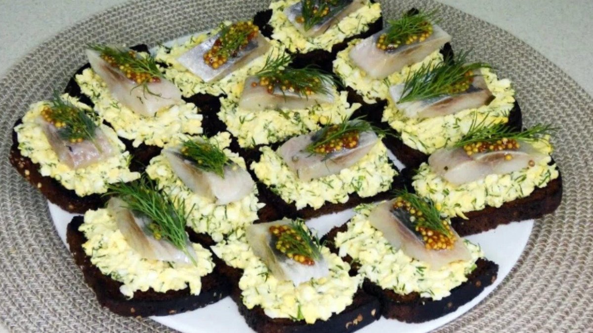 закуска из селедки