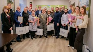 «Это признание — искренняя благодарность»: в Мурманске наградили лучших сотрудников Управления дорожного хозяйства