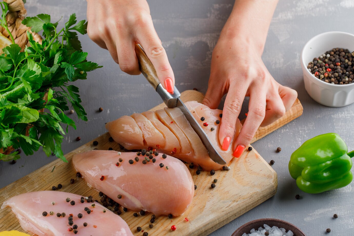 Никаких добавок — только мясо: салями из курицы — натуральный продукт для всей семьи