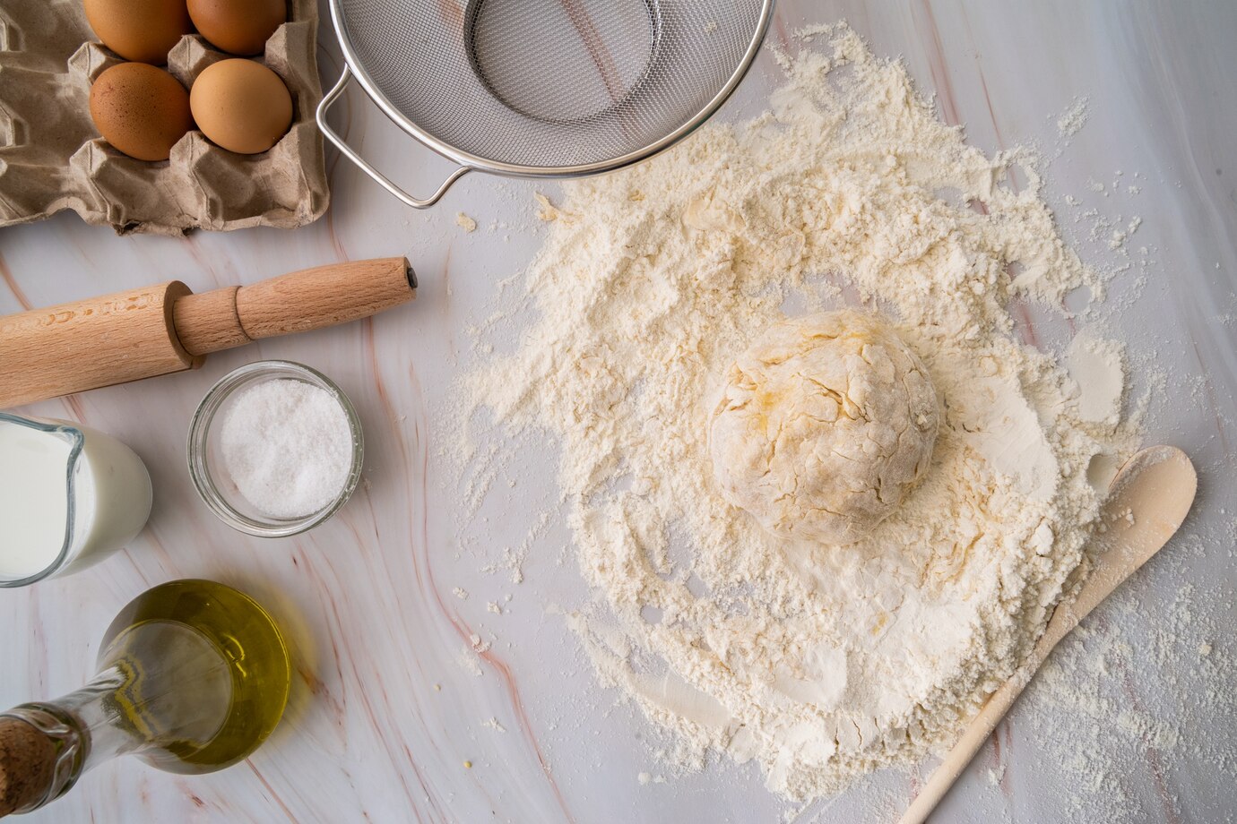 Тесто готово за 5 минут: пирожки с начинкой из яблок и сыра — вкусно, питательно