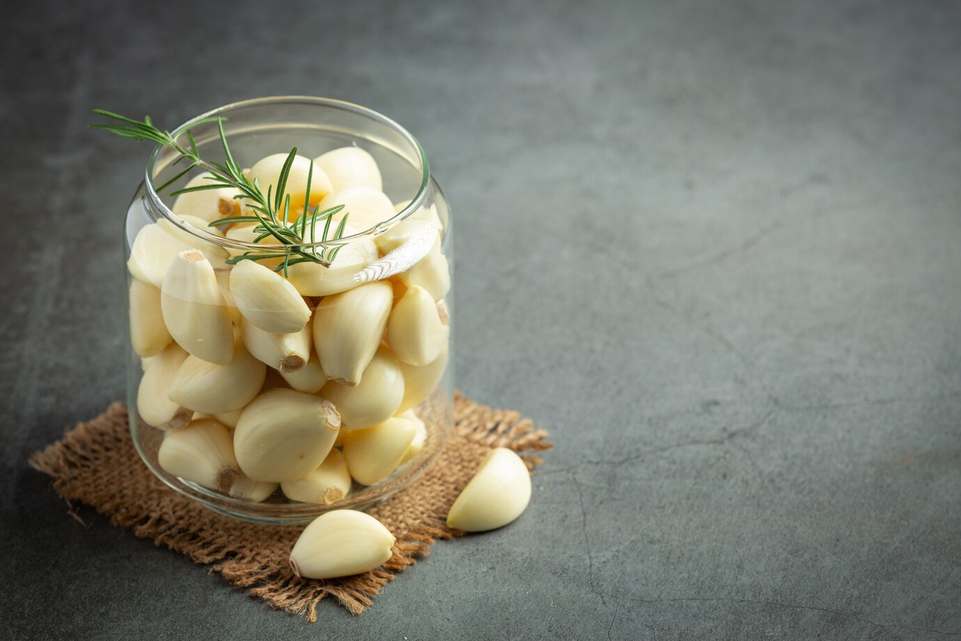 Противопоказано обжаривание: обработка чеснока — сохраните пользу и вкус
