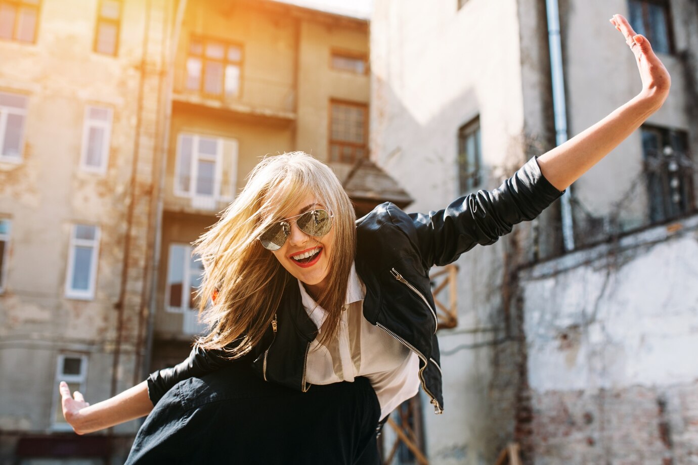 Чудеса, да, и только — как такое возможно:  этим 2 знакам зодиака станет все по плечу — астропрогноз на май