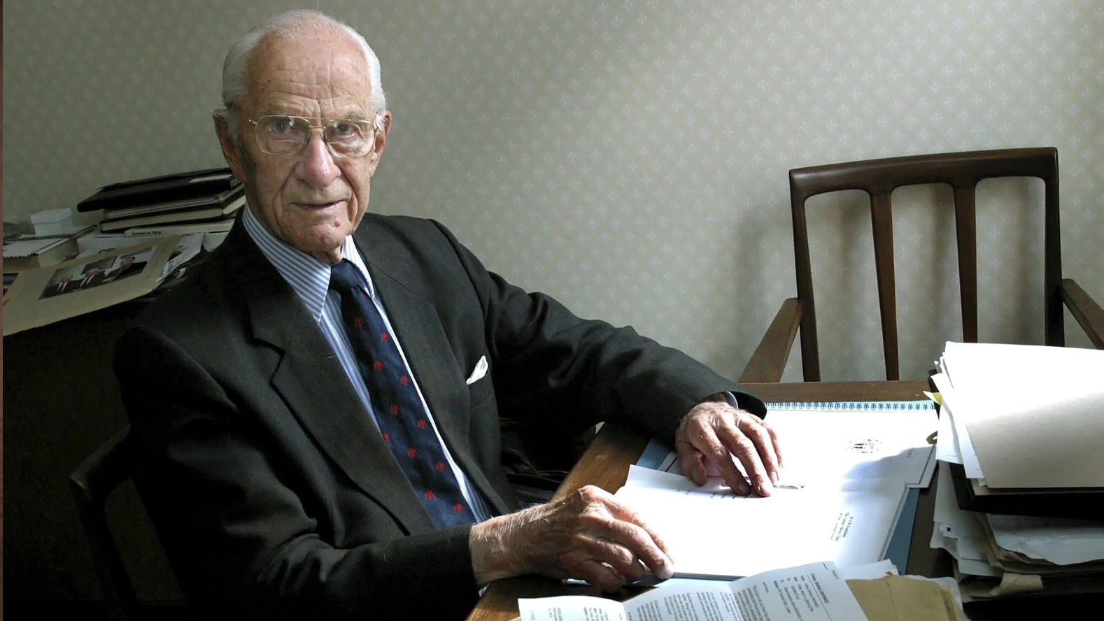 Как прожить больше 100 лет: секреты долголетия от 108-летнего иммунолога