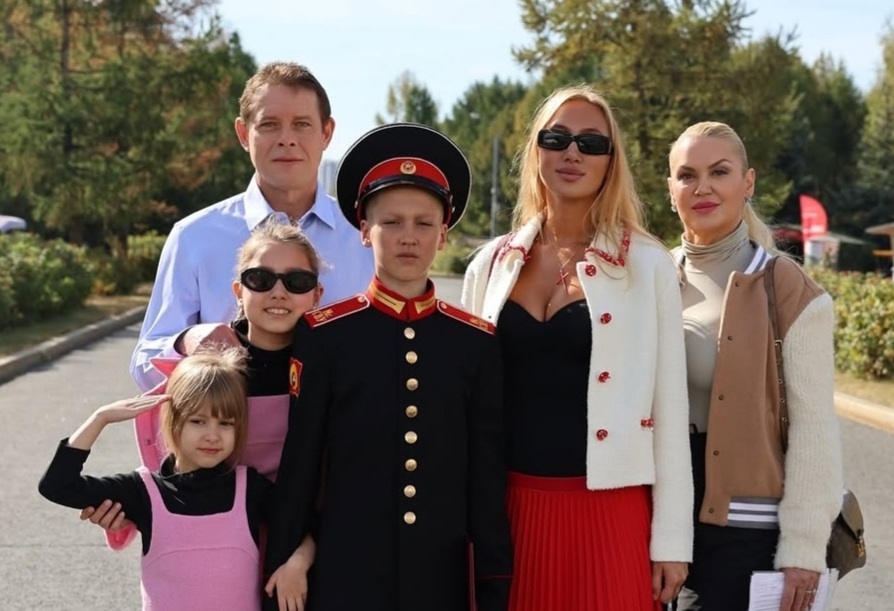 Сын Павла Буре стал суворовцем: «Разлука тяготит», — мама 12-летнего курсанта его неожиданный выбор приняла