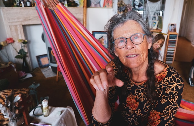 Одежда, которая старит: что категорически нельзя носить после 50 лет