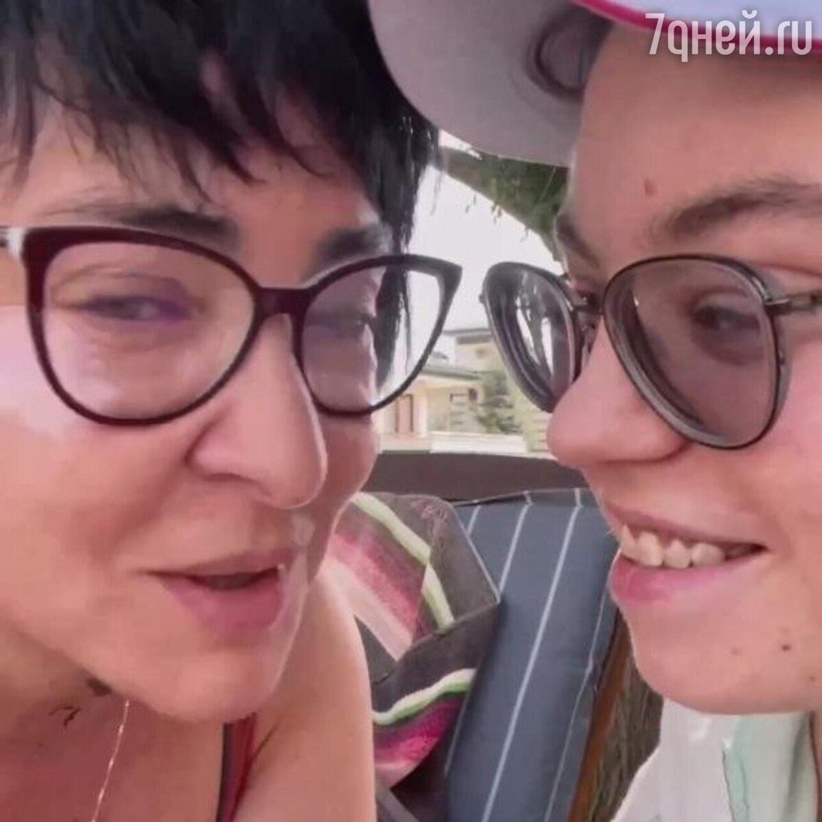 «Я чуть не поседела»: Лолита еле пережила отъезд дочери — ей пришлось ходить к психиатру