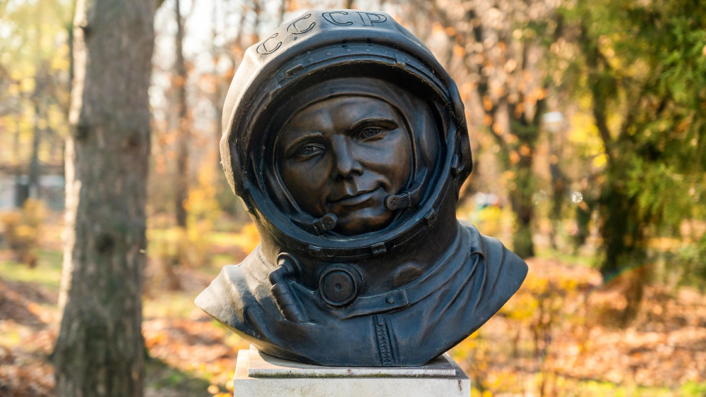 После этого Юрий Гагарин зарекся пить: из-за чего он чуть не развелся с женой — как сложилась жизнь Валентины Гагариной после