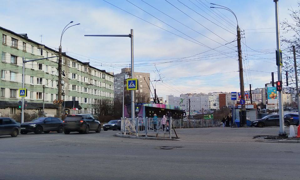 Перекресток у «Охоты» в Мурманске ждет ремонт в сжатые сроки — перенесут контактную сеть и снова поменяют асфальт