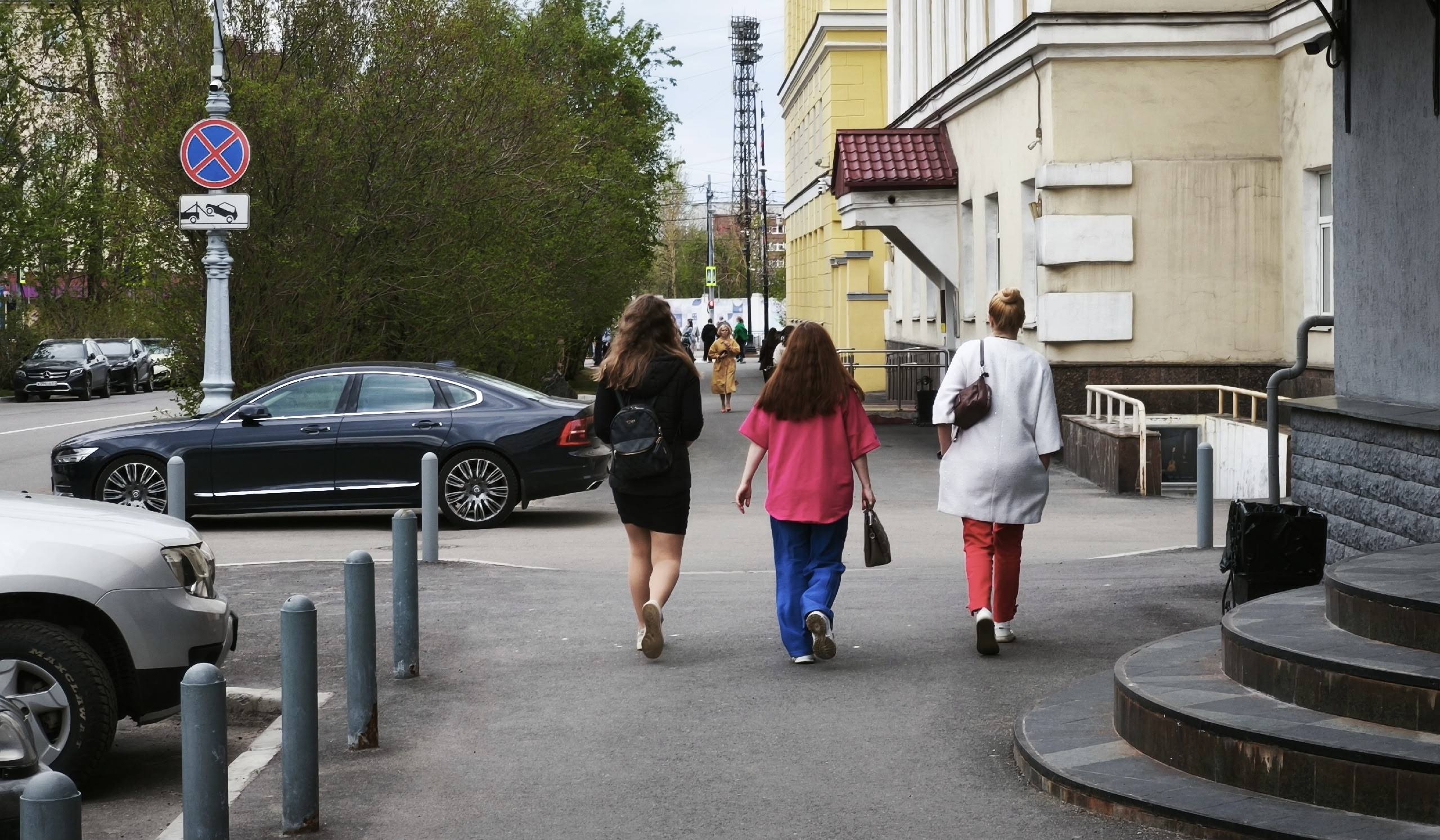 На этой неделе личный прием жителей проведут два депутата мурманского Горсовета