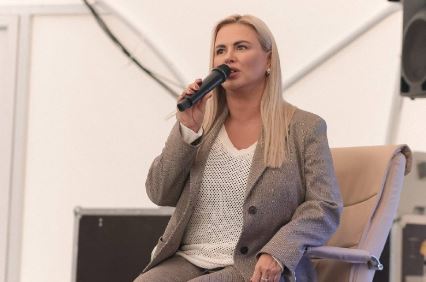 Секреты красоты Анны Семенович: чем старше — тем проще, но с километрами активности
