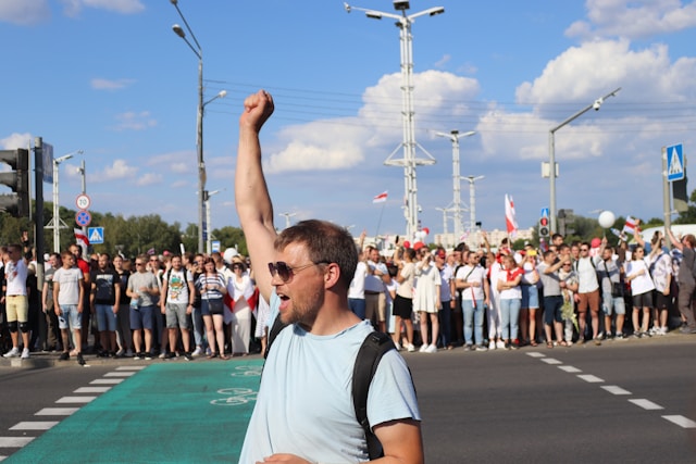 С ног на голову: жизнь-перевертыш — после 18 июля ваш знак Зодиака накроет волной удачи