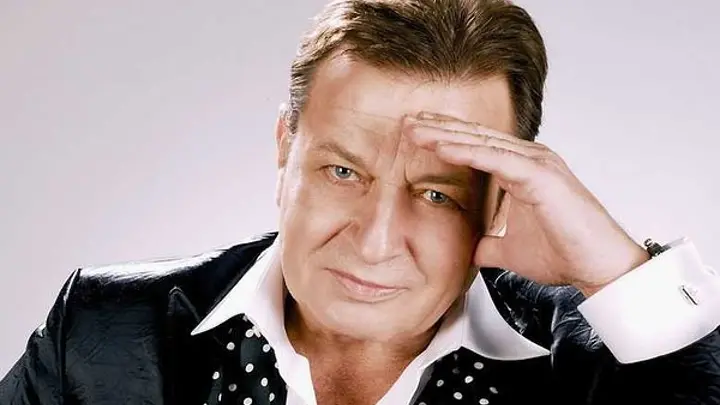 Аркадий Хоралов: советский певец, чей голос согревает сердца поколений