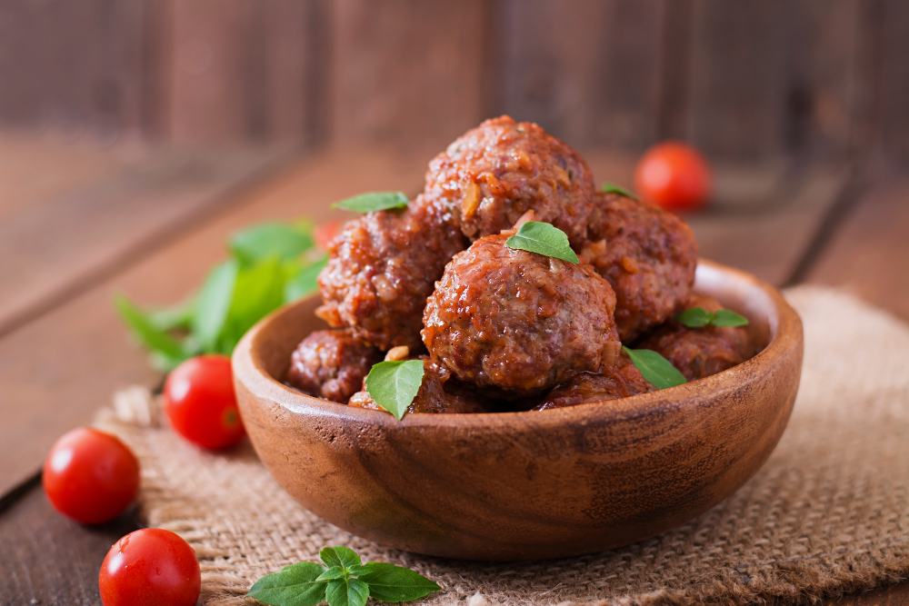Давно люблю этот рецепт: фрикадельки в сливочном соусе — быстрый и вкусный рецепт на вечер