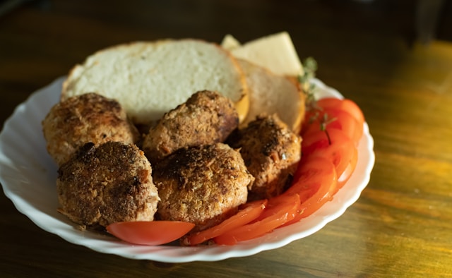 Универсальное второе блюдо: вкус и польза в одной тарелке — ежики с гречкой