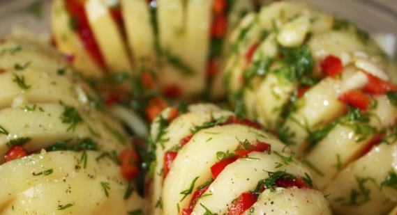 Блюда из картофеля: невероятный вкус и простые ингредиенты — вашей семье понравится