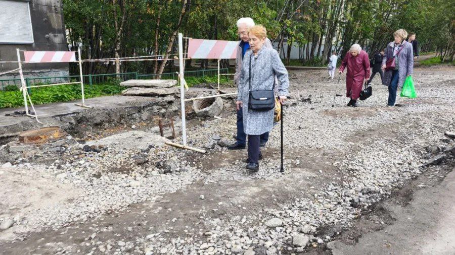 В мэрии Мурманска планируют расторгнуть контракт с подрядчиком по ремонту пр. Героев-Североморцев