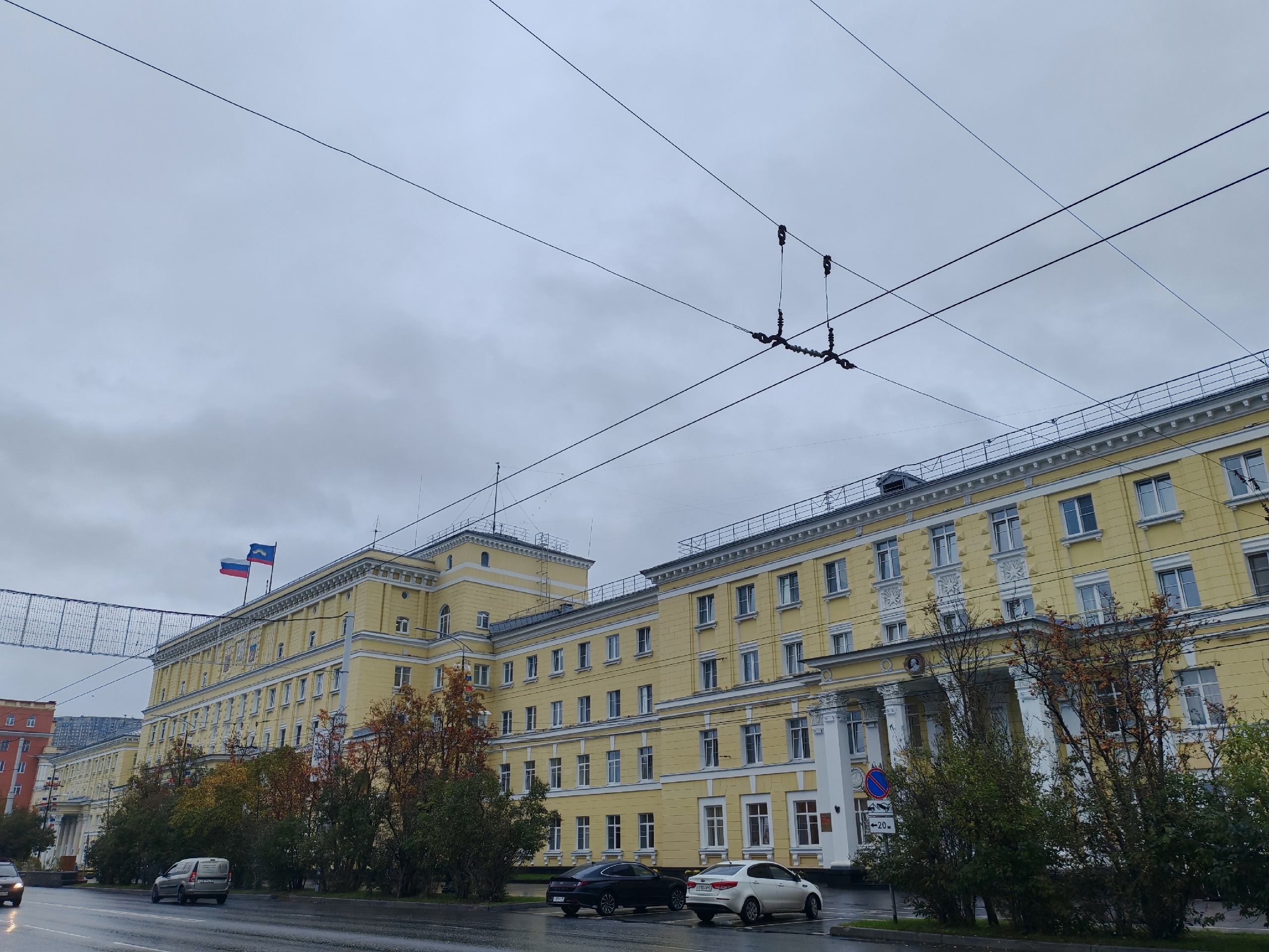 В Мурманске по подозрению в превышении полномочий задержали начальника Управления капитального строительства