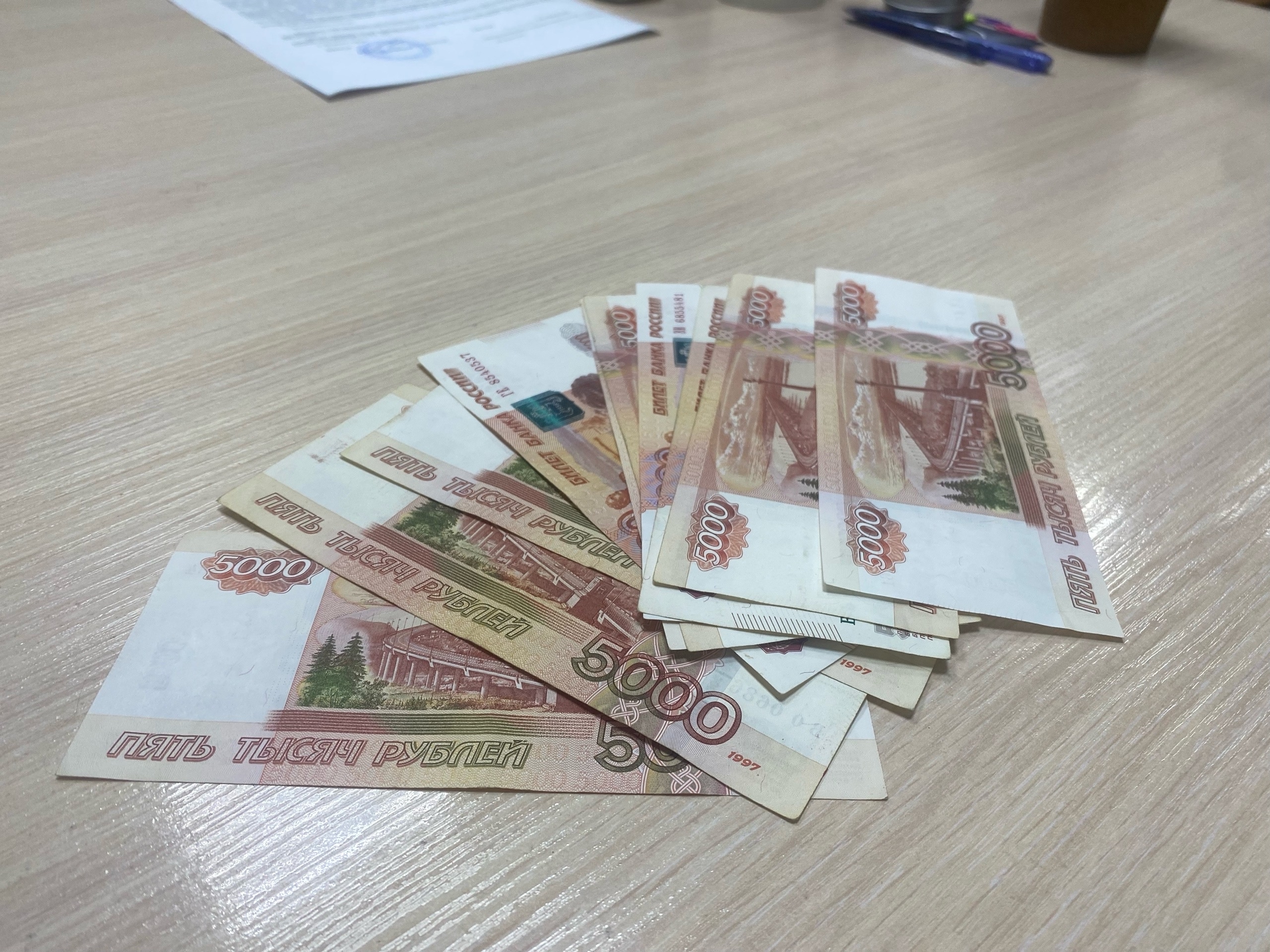 Мошенники тайно перевели 400 тыс. руб. со счета мурманчанина — деньги владельцу удалось вернуть