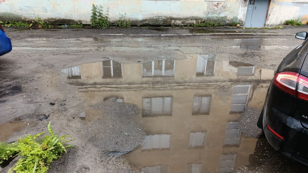 Директор мурманской УК оспорил в суде штраф за плохое содержание двора — вместо 50 тыс. заплатит 25