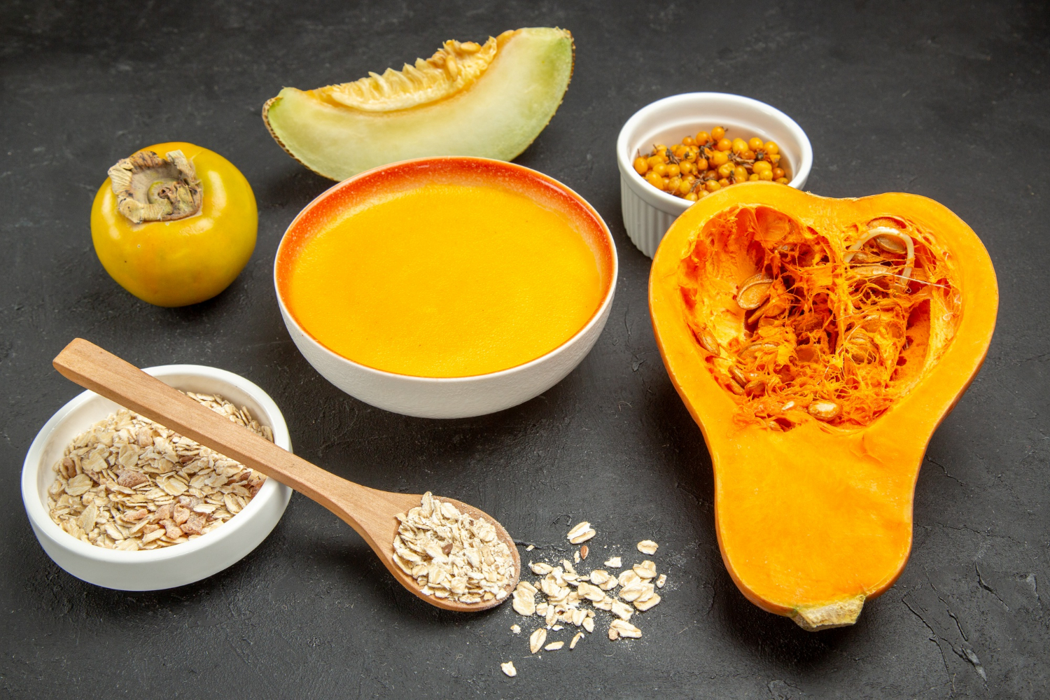 Вкуснятина для всей семьи: сохраните рецепт овсянки с тыквой и мёдом — блюдо очень полезно для печени