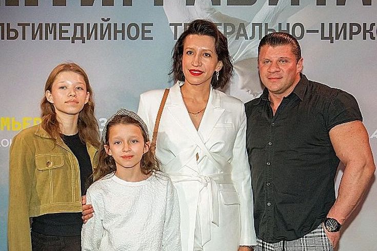Неидеальная артистка и мать Елена Борщева: почему детям важно знать, что можно быть несовершенным — чему это учит
