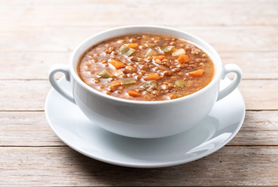 Суп из фарша: странный, но невероятно вкусный и сытный — как полевой, только наваристее
