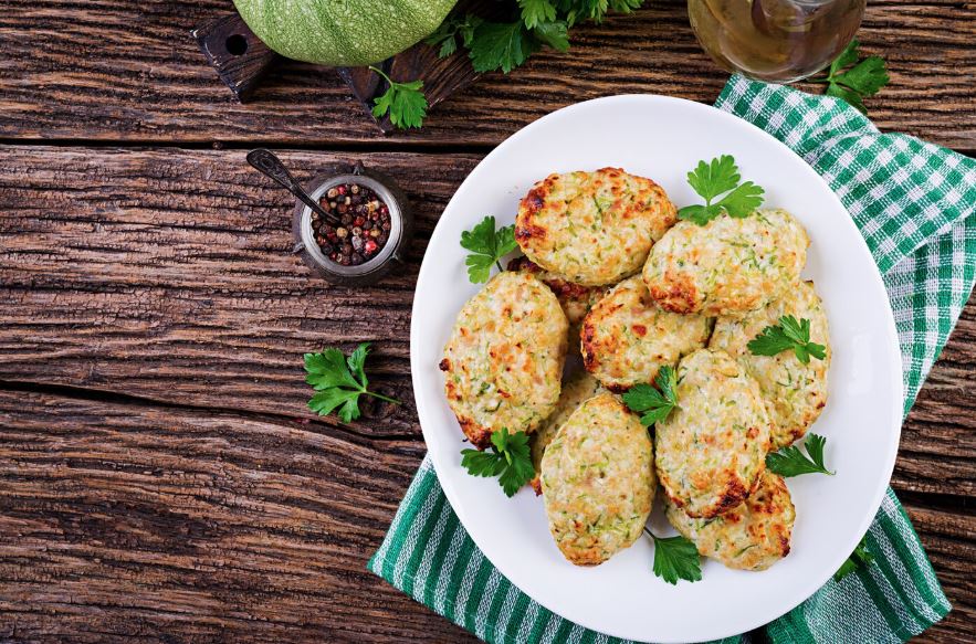 Котлеты бывают разные — из белого мяса, красного: как приготовить котлеты с минимальным количеством жира, но вкусно