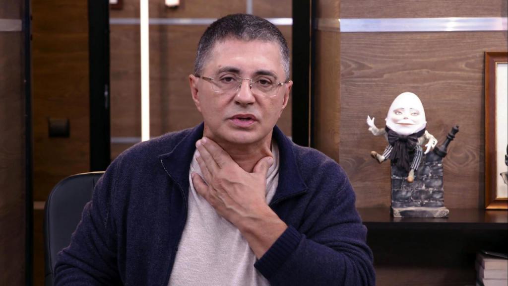 Александр Мясников пожелал противникам медицины захлебнуться водой и выпить мочи: что вывело из себя кардиолога — и почему он не перестанет работать