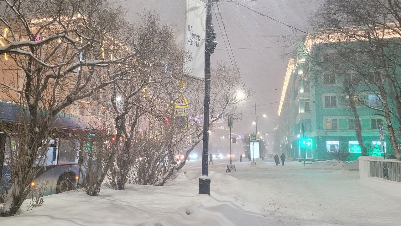 В Мурманске долгожданное потепление начнется 17 января с сильного снегопада